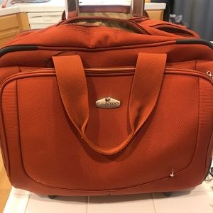 Ricardo rolling bag NWOT
